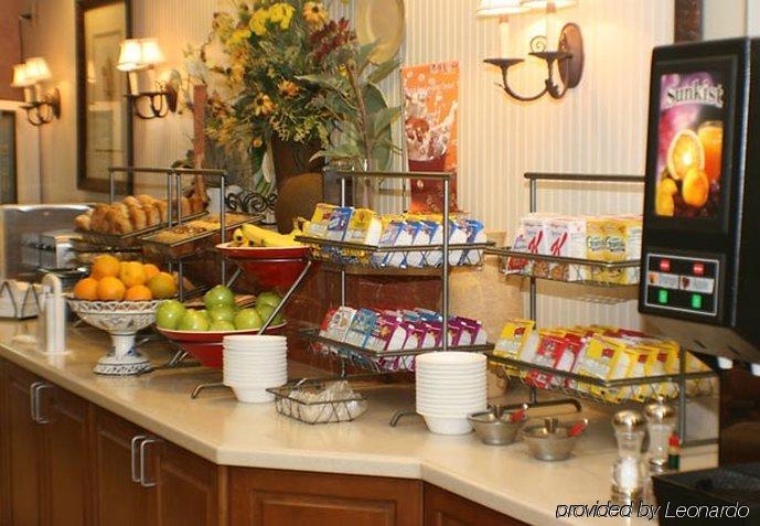 Fairfield Inn & Suites בוקה רטון מסעדה תמונה